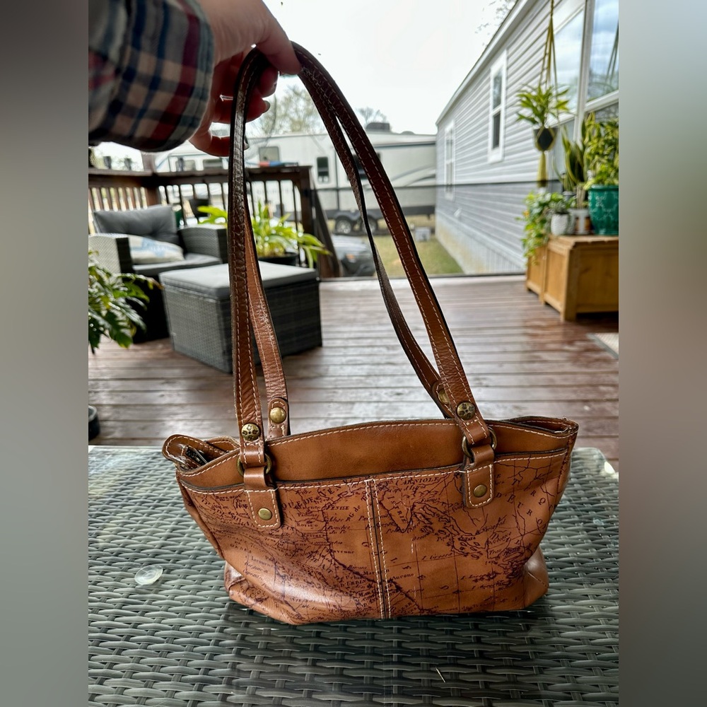 Patricia Nash Tote - Picture 2 of 8